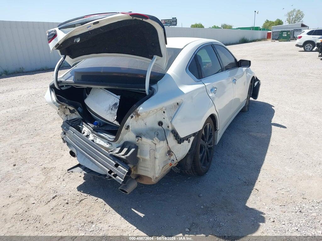 1N4AL3AP0JC210788 2018 NISSAN ALTIMA photo no. 4