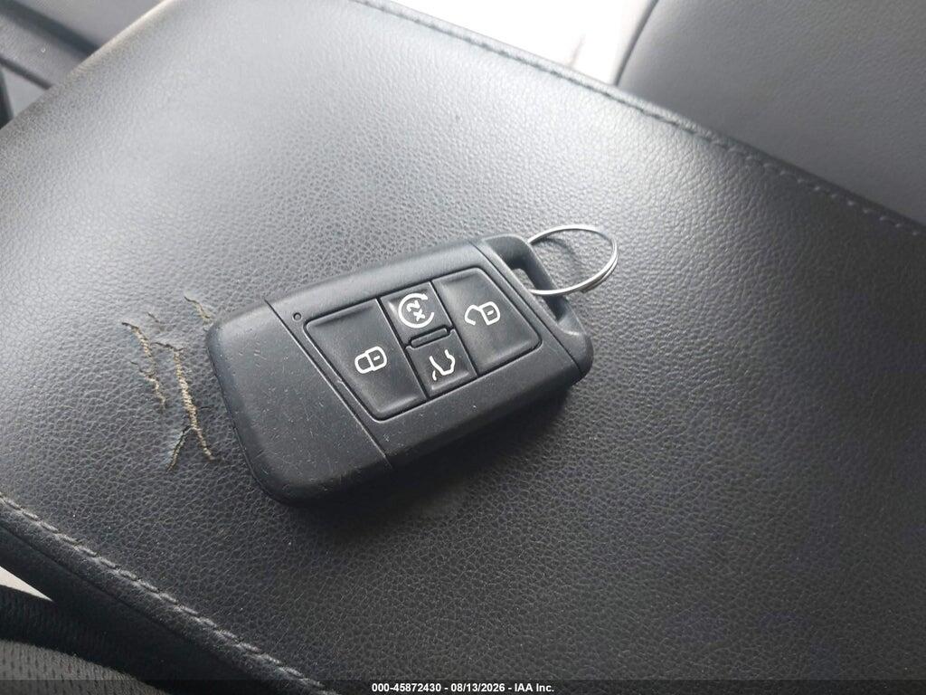 3VV3B7AX6JM014626 2018 VOLKSWAGEN TIGUAN photo no. 11