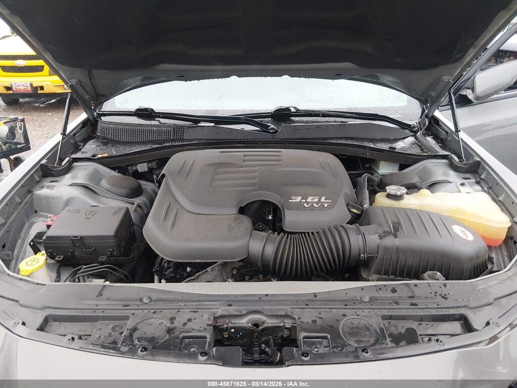 2C3CCAGG6JH223142 2018 CHRYSLER 300 photo no. 10