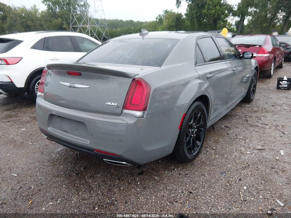 2C3CCAGG6JH223142 2018 CHRYSLER 300 photo no. 4