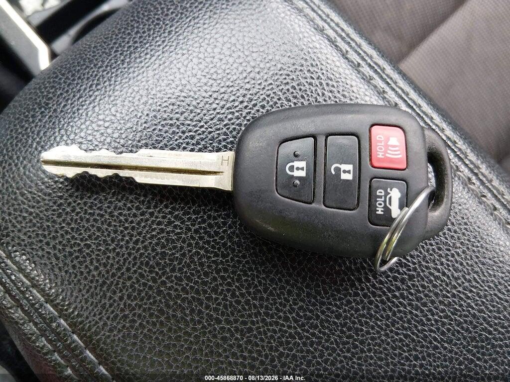 2T1BURHE8JC016570 2018 TOYOTA COROLLA photo no. 11