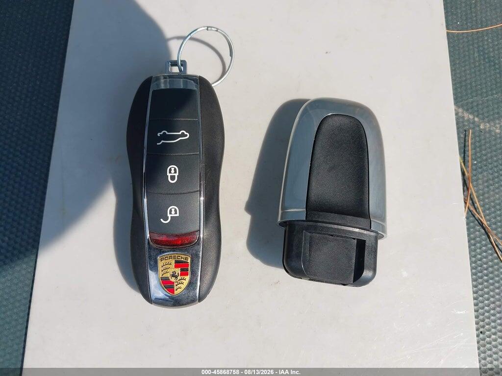 WP1AA2A5XJLB13721 2018 PORSCHE MACAN photo no. 11