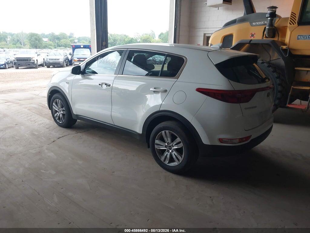 KNDPMCAC9J7450865 2018 KIA SPORTAGE photo no. 3