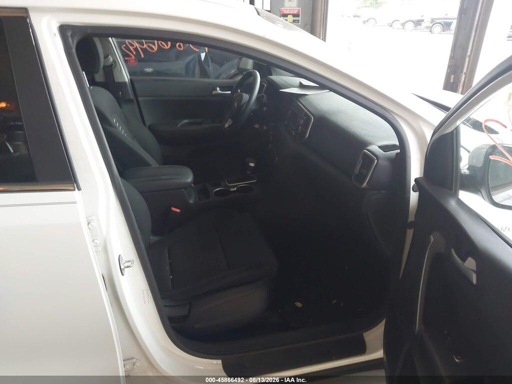 KNDPMCAC9J7450865 2018 KIA SPORTAGE photo no. 5