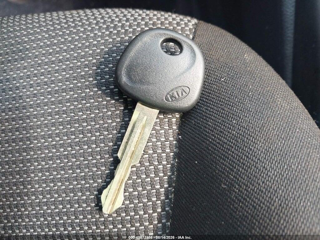 3KPFK4A74HE125867 2017 KIA FORTE photo no. 11