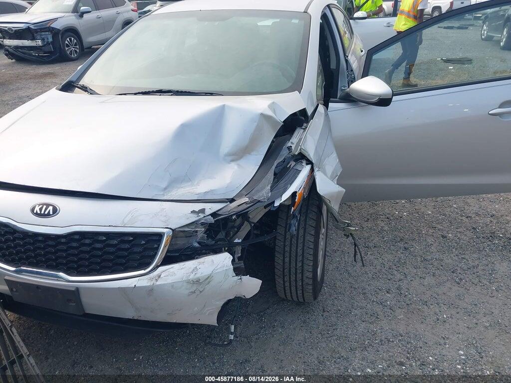 3KPFK4A74HE125867 2017 KIA FORTE photo no. 6