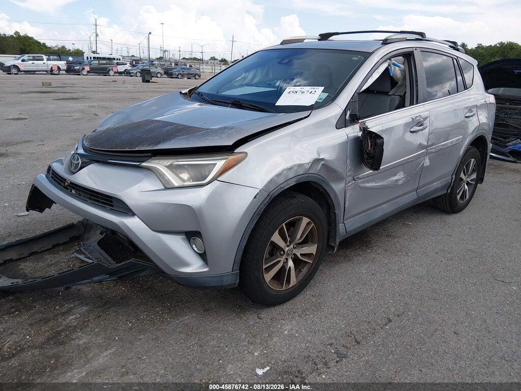 2T3WFREV0HW335039 2017 TOYOTA RAV4 photo no. 2