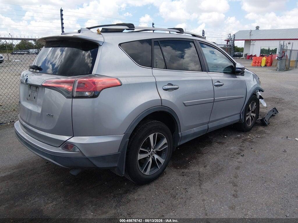2T3WFREV0HW335039 2017 TOYOTA RAV4 photo no. 4