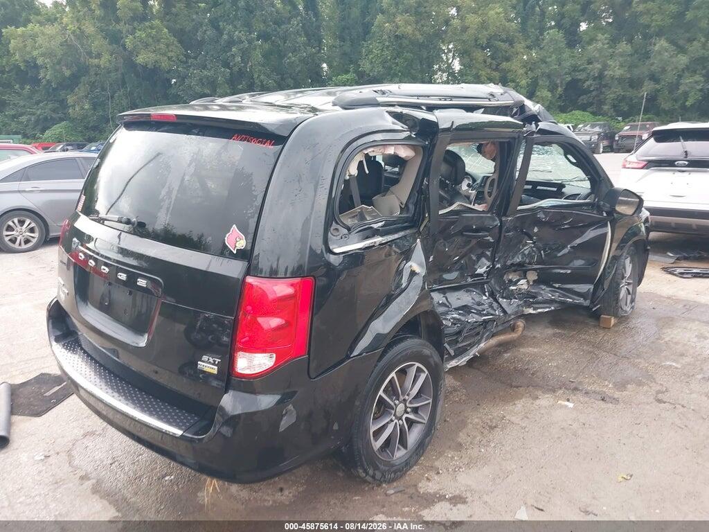 2C4RDGCG7HR841778 2017 DODGE GRAND CARAVAN photo no. 4