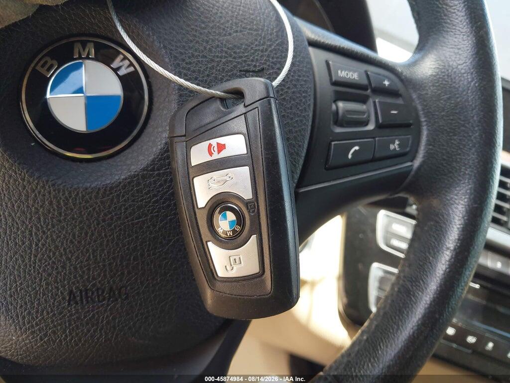 WBA8E1G57HNU13850 2017 BMW 320I photo no. 11