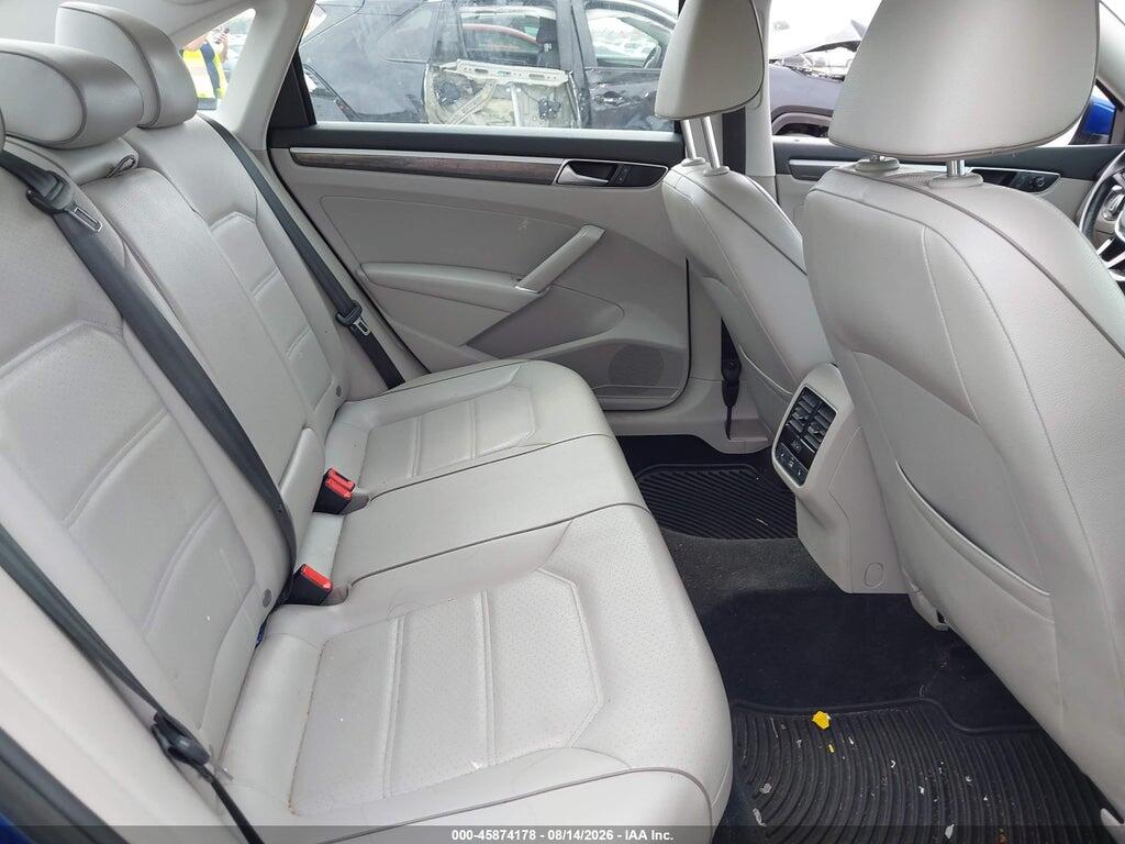 1VWGT7A32HC022144 2017 VOLKSWAGEN PASSAT photo no. 8