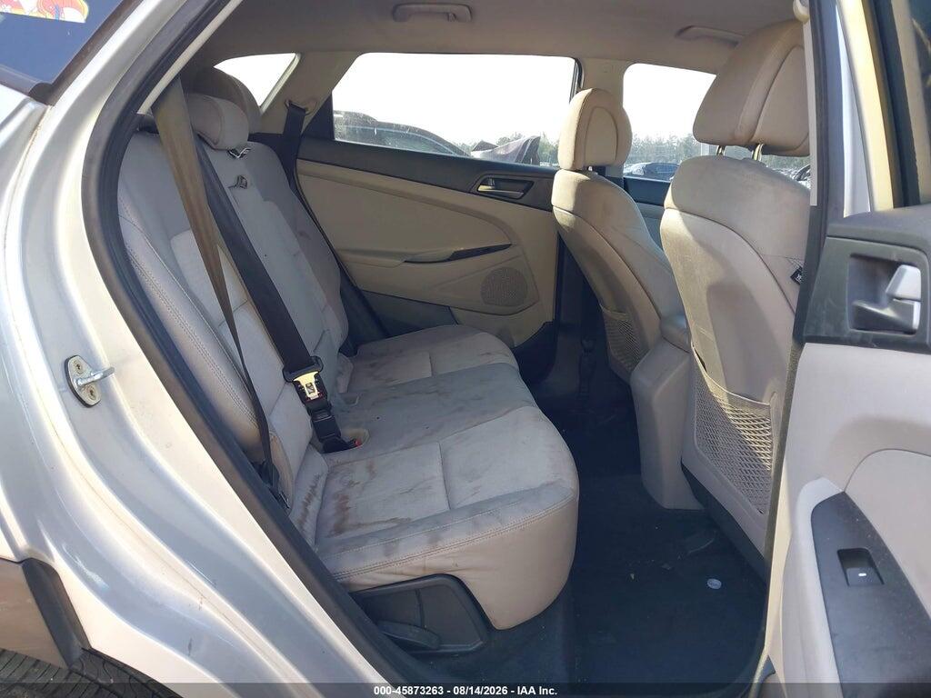 KM8J33A49HU296487 2017 HYUNDAI TUCSON photo no. 8