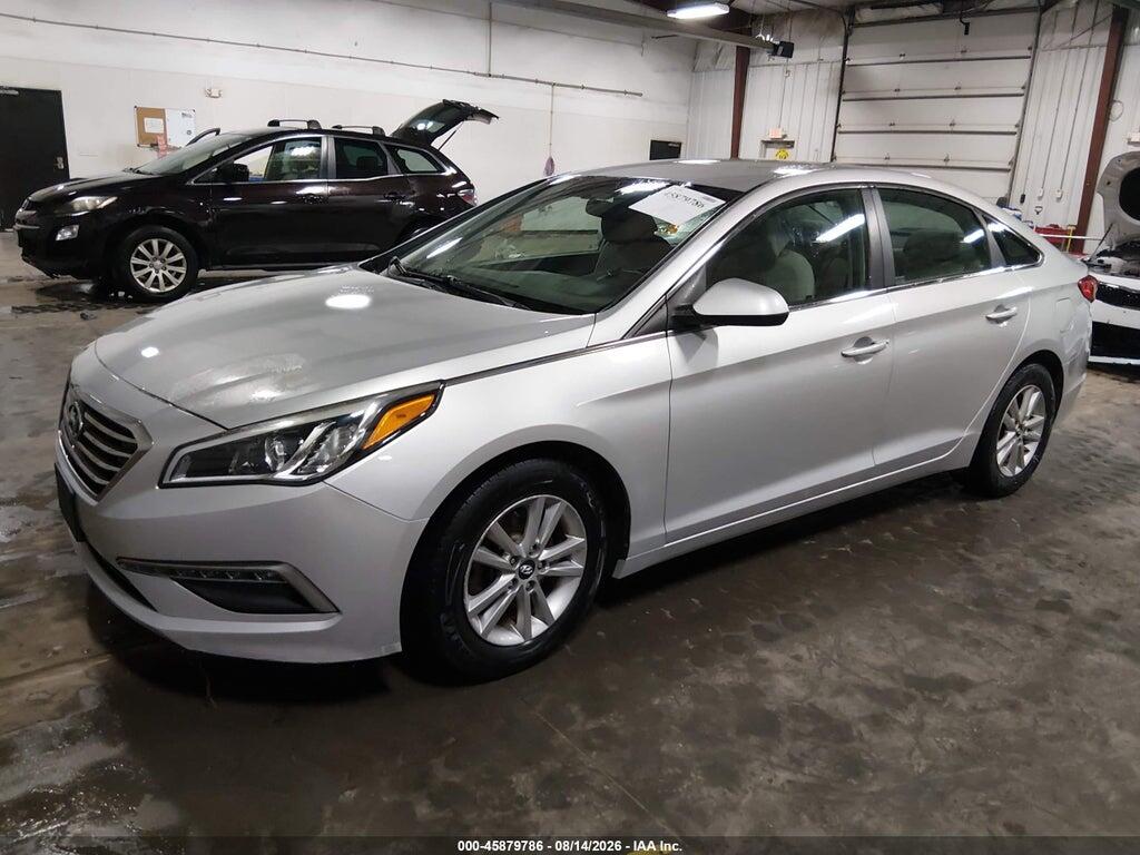 5NPE24AF9FH063300 2015 HYUNDAI SONATA photo no. 2