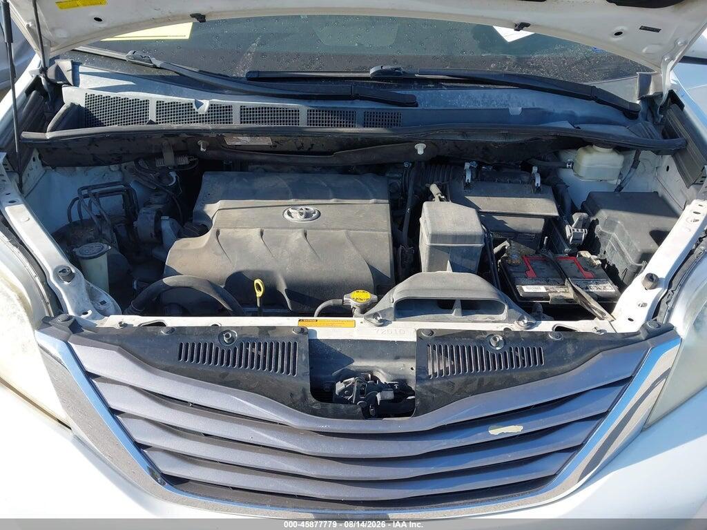 5TDYK3DC9FS677718 2015 TOYOTA SIENNA photo no. 10
