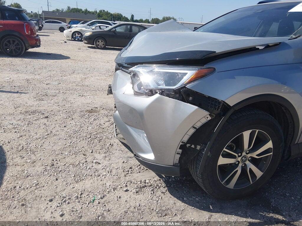 JTMRFREVXJJ234432 2018 TOYOTA RAV4 photo no. 6