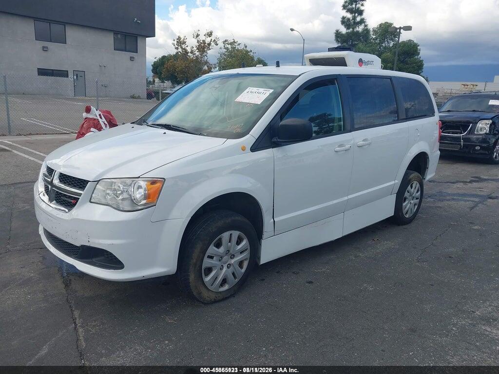 2C7WDGBG0JR303730 2018 DODGE GRAND CARAVAN photo no. 2