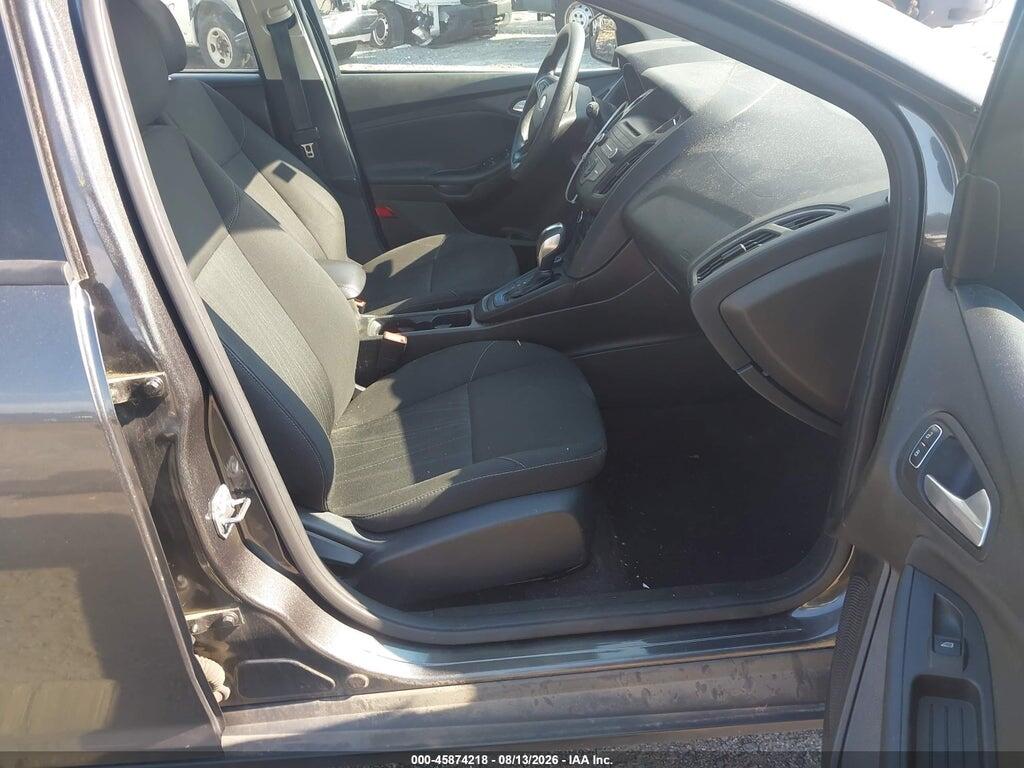 1FADP3K23GL304032 2016 FORD FOCUS photo no. 5