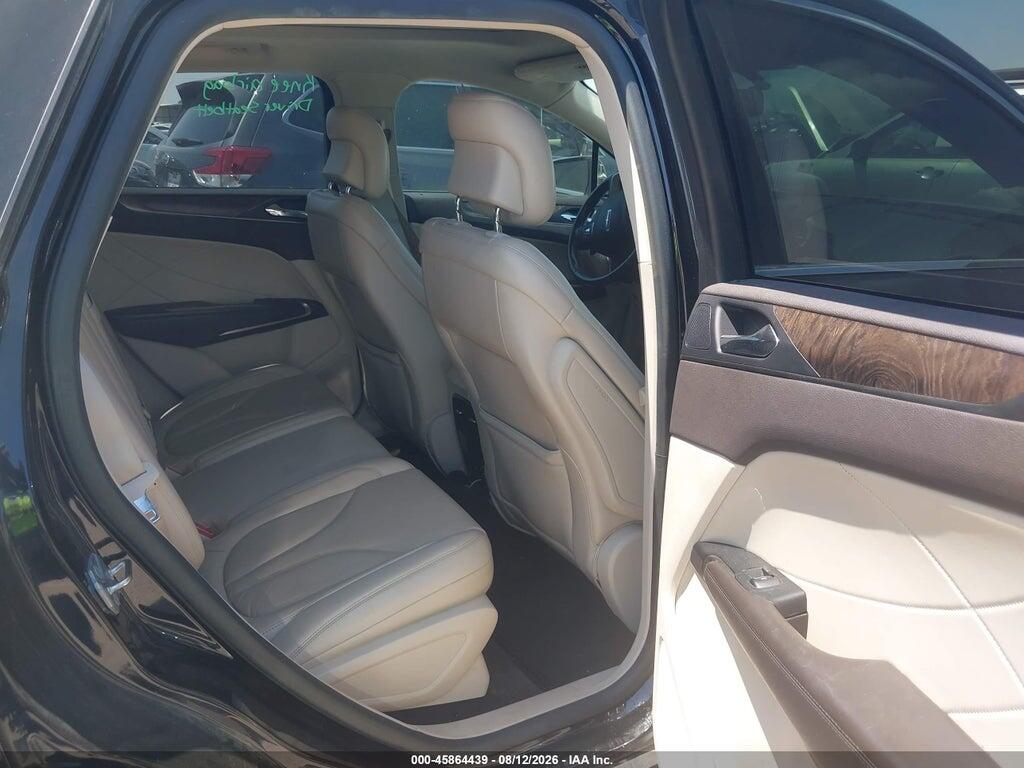 5LMCJ3C94JUL32211 2018 LINCOLN MKC photo no. 8