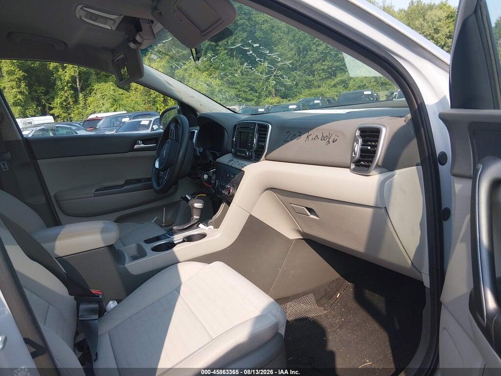 KNDPMCAC8J7379318 2018 KIA SPORTAGE photo no. 5