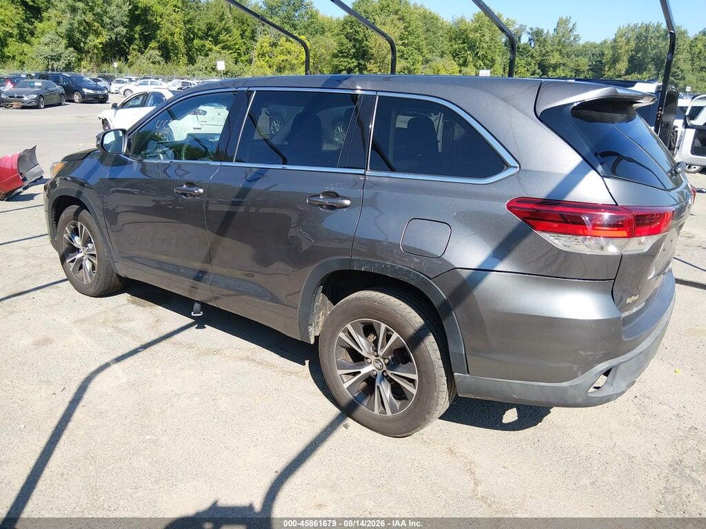 5TDBZRFH3JS892811 2018 TOYOTA HIGHLANDER photo no. 3