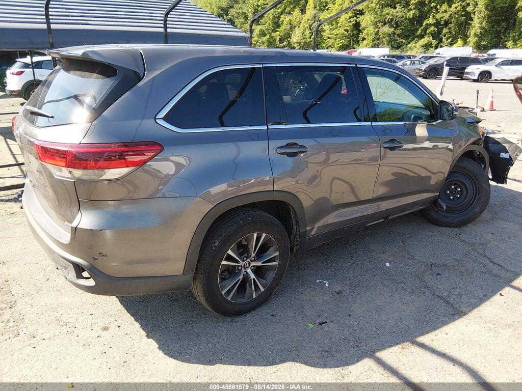5TDBZRFH3JS892811 2018 TOYOTA HIGHLANDER photo no. 4