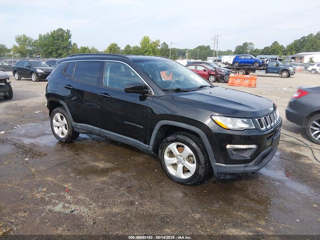 3C4NJDBB6JT315933 2018 JEEP COMPASS photo no. 1
