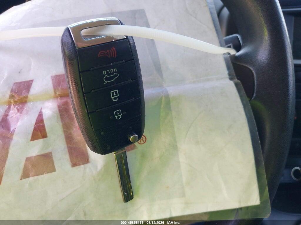 KNDJN2A29K7915876 2019 KIA SOUL photo no. 11
