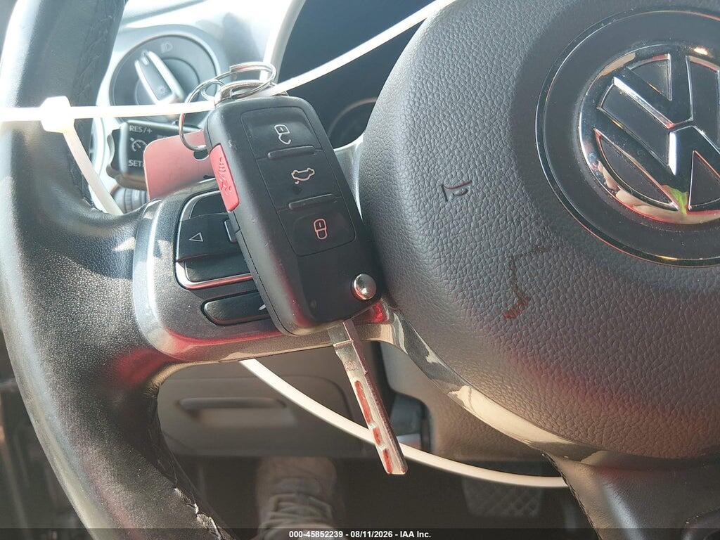 3VW5DAAT4KM505996 2019 VOLKSWAGEN BEETLE photo no. 11
