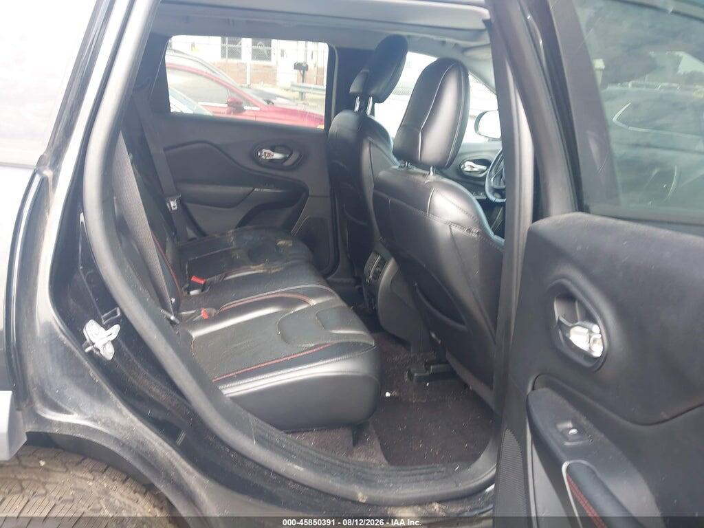 1C4PJMBN2KD157729 2019 JEEP CHEROKEE photo no. 8