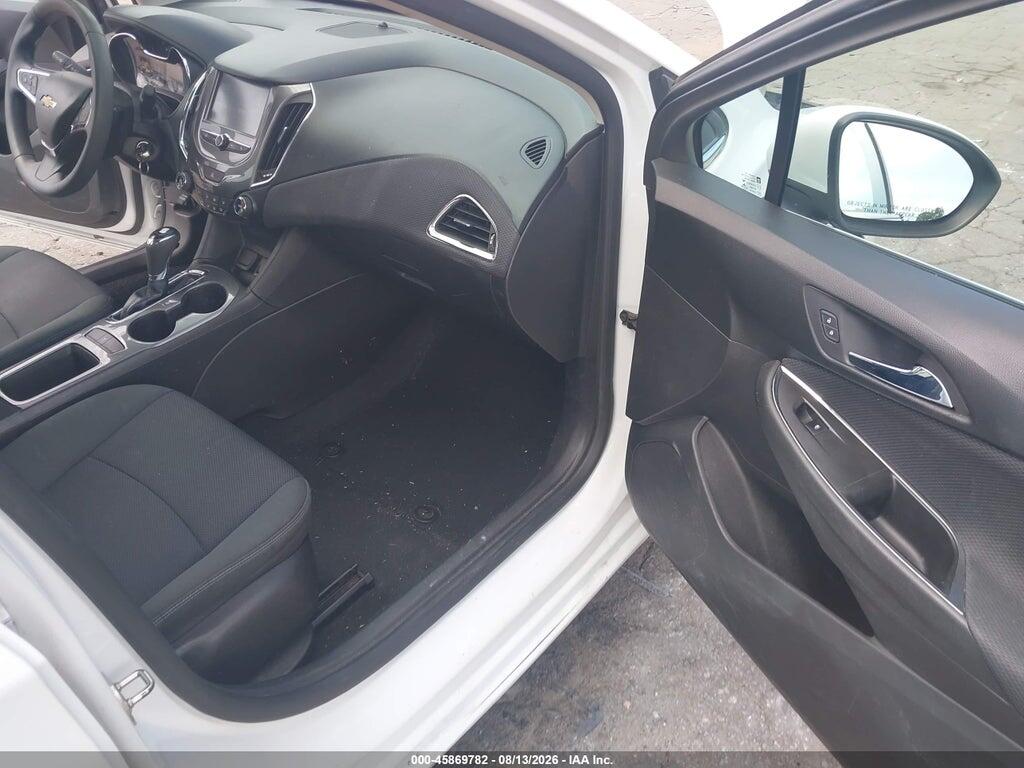 1G1BE5SM2H7124807 2017 CHEVROLET CRUZE photo no. 5