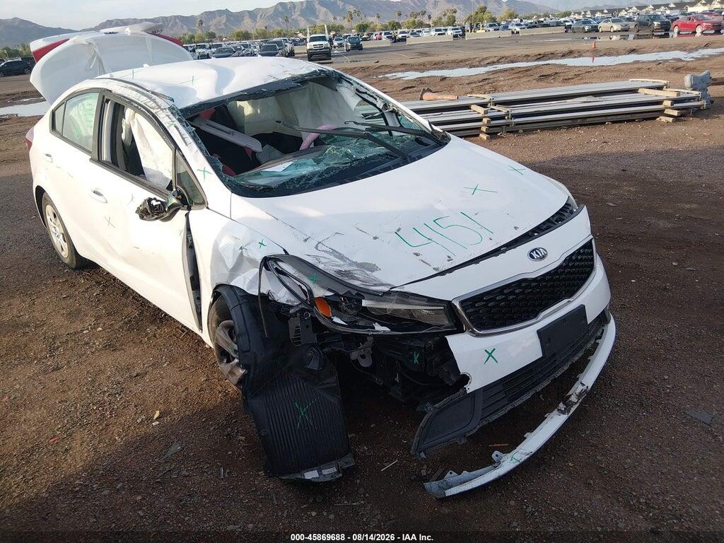 3KPFL4A7XHE011546 2017 KIA FORTE photo no. 1