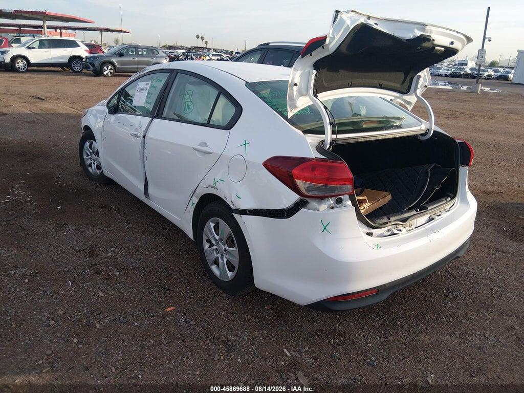 3KPFL4A7XHE011546 2017 KIA FORTE photo no. 3