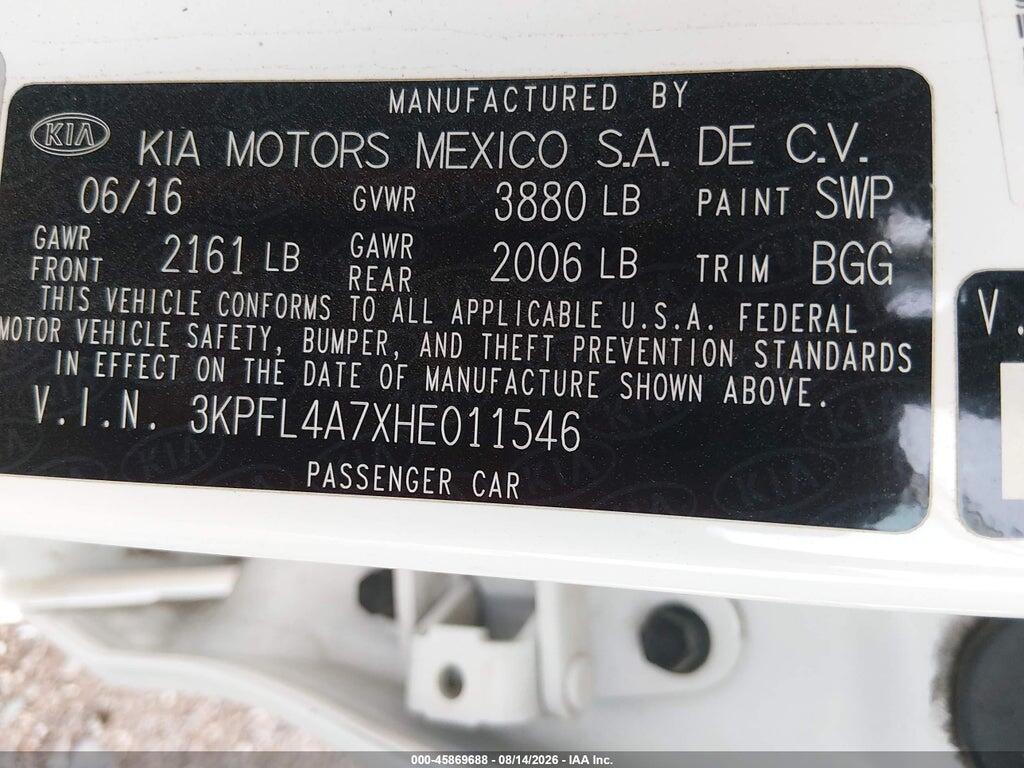 3KPFL4A7XHE011546 2017 KIA FORTE photo no. 9