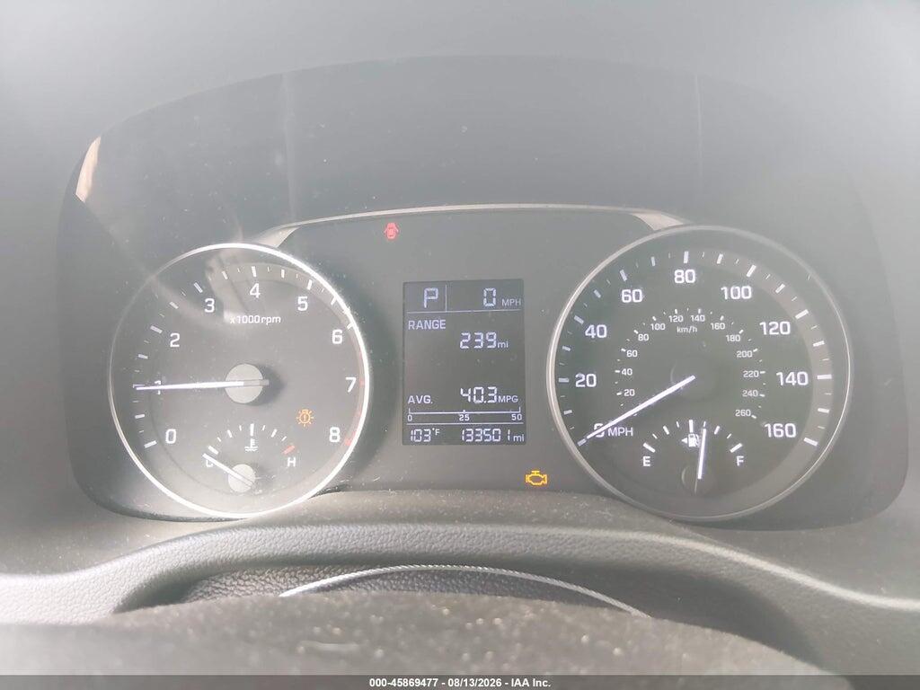 5NPD74LF8HH165796 2017 HYUNDAI ELANTRA photo no. 7