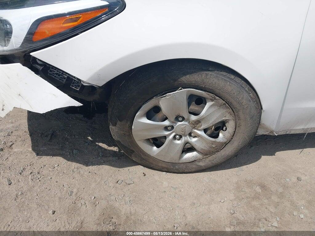KNAFK5A86H5725569 2017 KIA FORTE photo no. 12