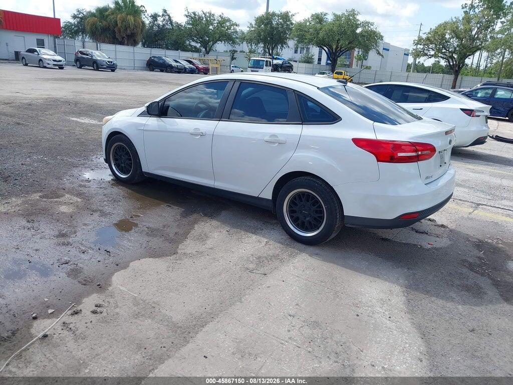 1FADP3F23HL231224 2017 FORD FOCUS photo no. 3