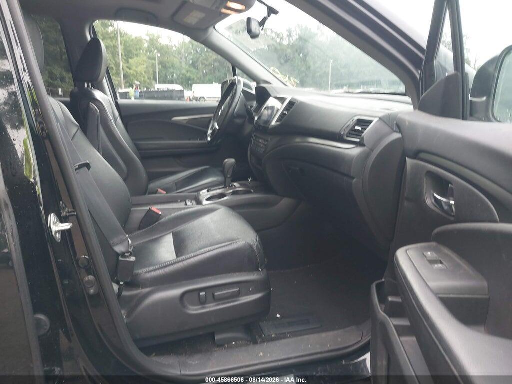 5FNYF6H51HB038788 2017 HONDA PILOT photo no. 5