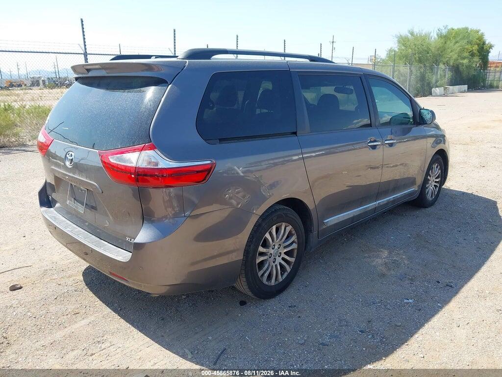 5TDYZ3DC6HS894125 2017 TOYOTA SIENNA photo no. 4