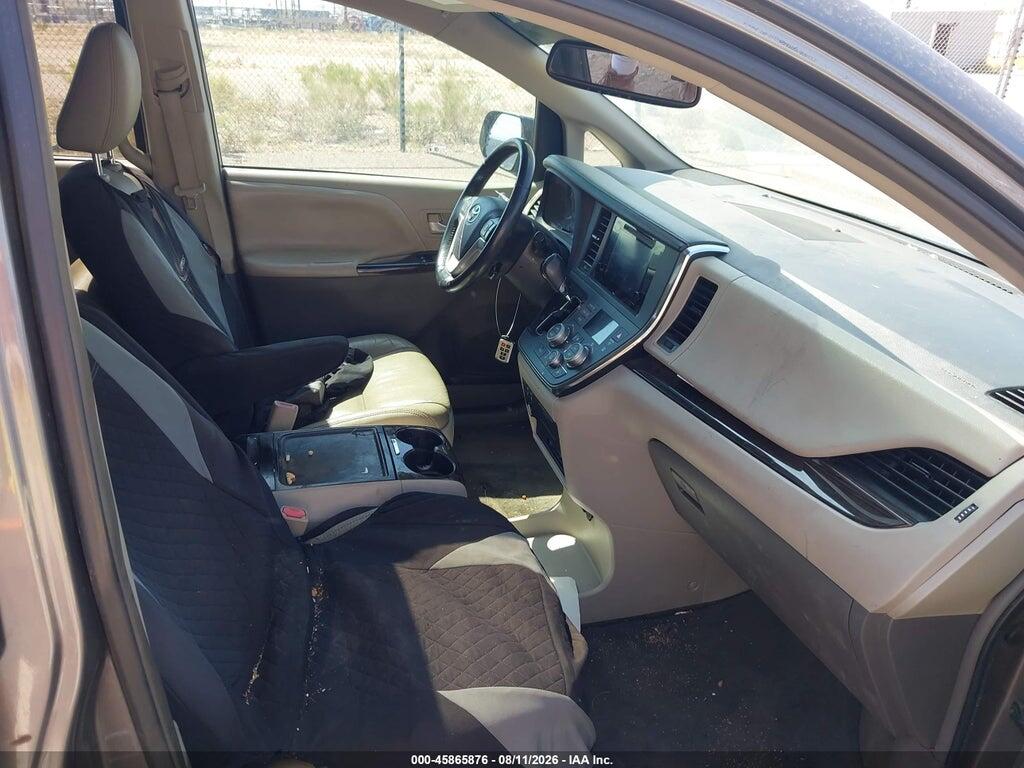 5TDYZ3DC6HS894125 2017 TOYOTA SIENNA photo no. 5