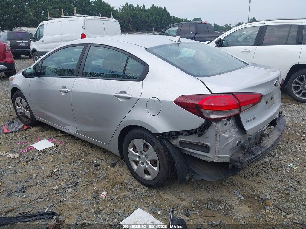 3KPFK4A72HE108100 2017 KIA FORTE photo no. 3
