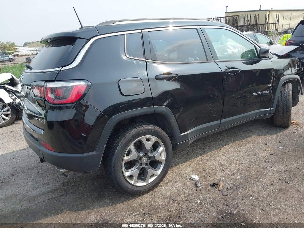 3C4NJDCB7JT245602 2018 JEEP COMPASS photo no. 4