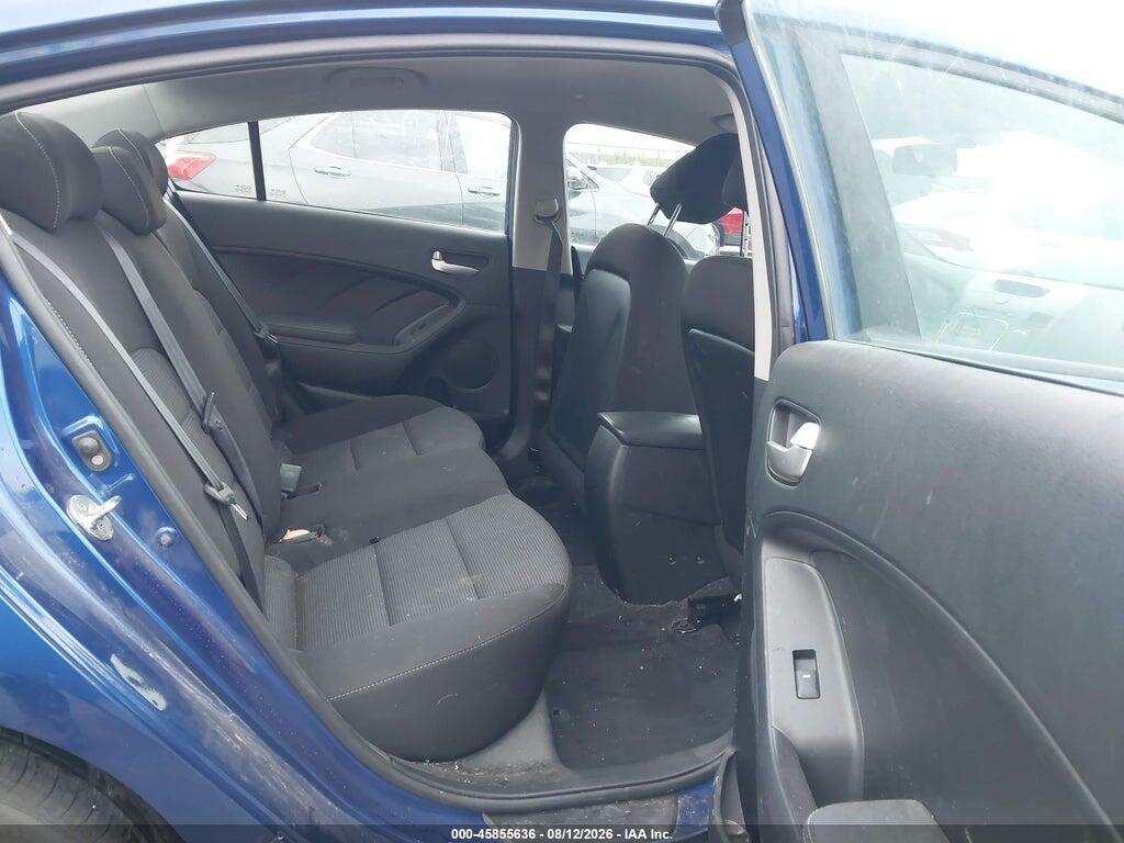 3KPFK4A76JE196607 2018 KIA FORTE photo no. 8