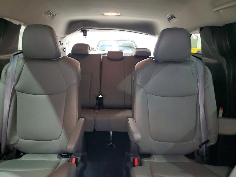 2025 TOYOTA SIENNA XLE 7-PASSENGER — Фото 10 из 14