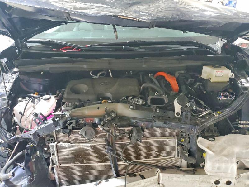 2025 TOYOTA SIENNA XLE 7-PASSENGER — Фото 12 из 14