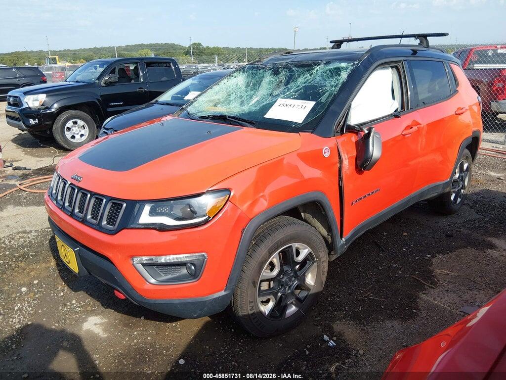 3C4NJDDB8JT287579 2018 JEEP COMPASS photo no. 2