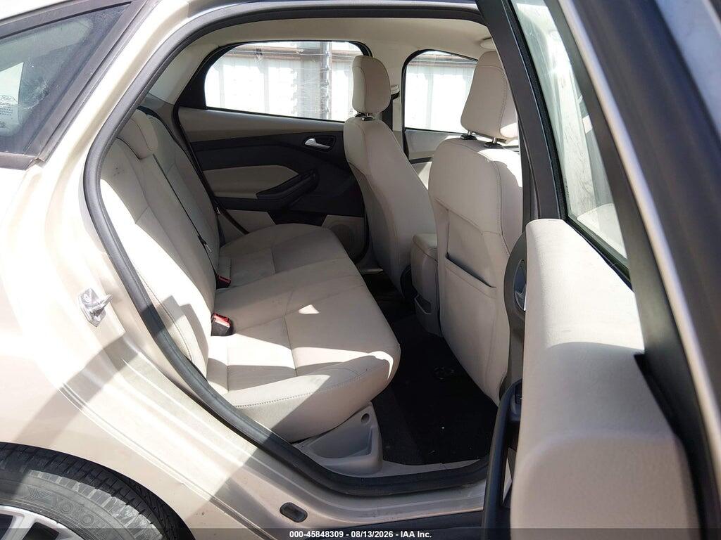 1FADP3F2XJL277476 2018 FORD FOCUS photo no. 8