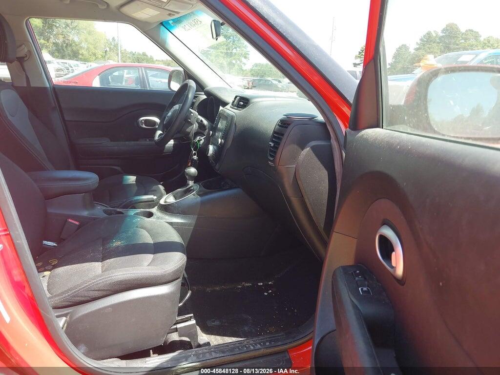 KNDJP3A57J7608358 2018 KIA SOUL photo no. 5