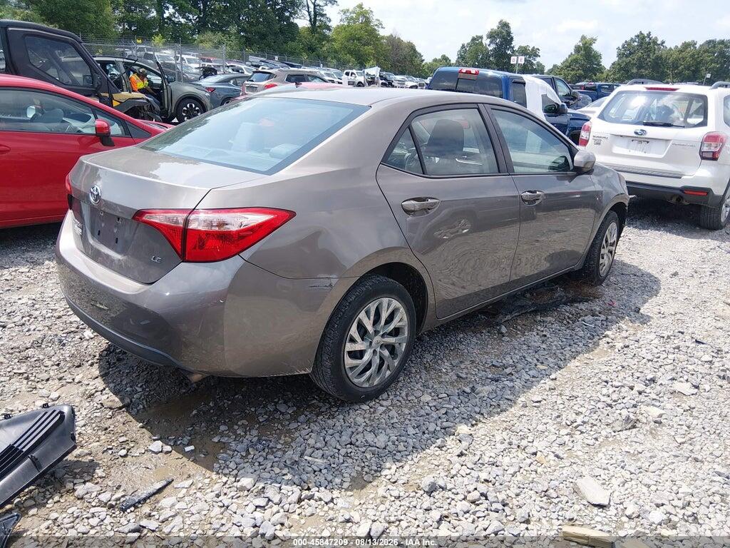 5YFBURHE4JP751403 2018 TOYOTA COROLLA photo no. 4
