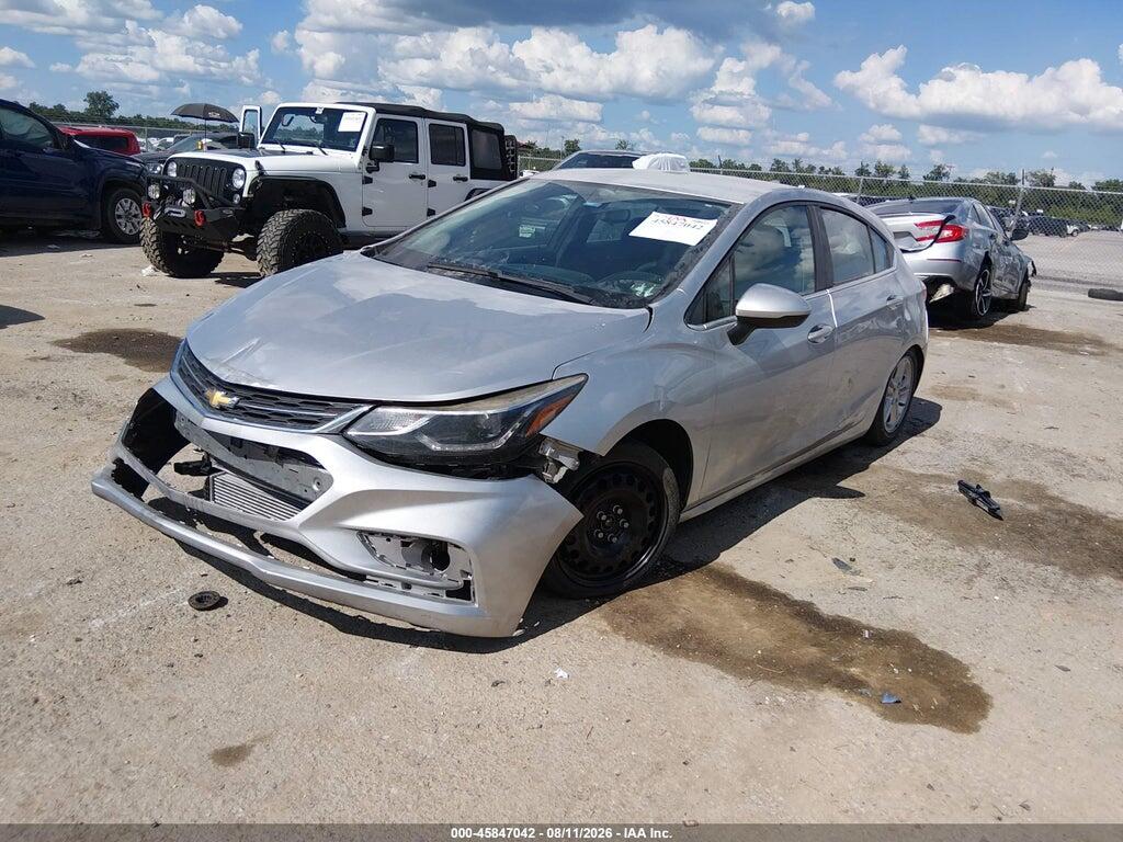 3G1BE6SM2JS631980 2018 CHEVROLET CRUZE photo no. 2