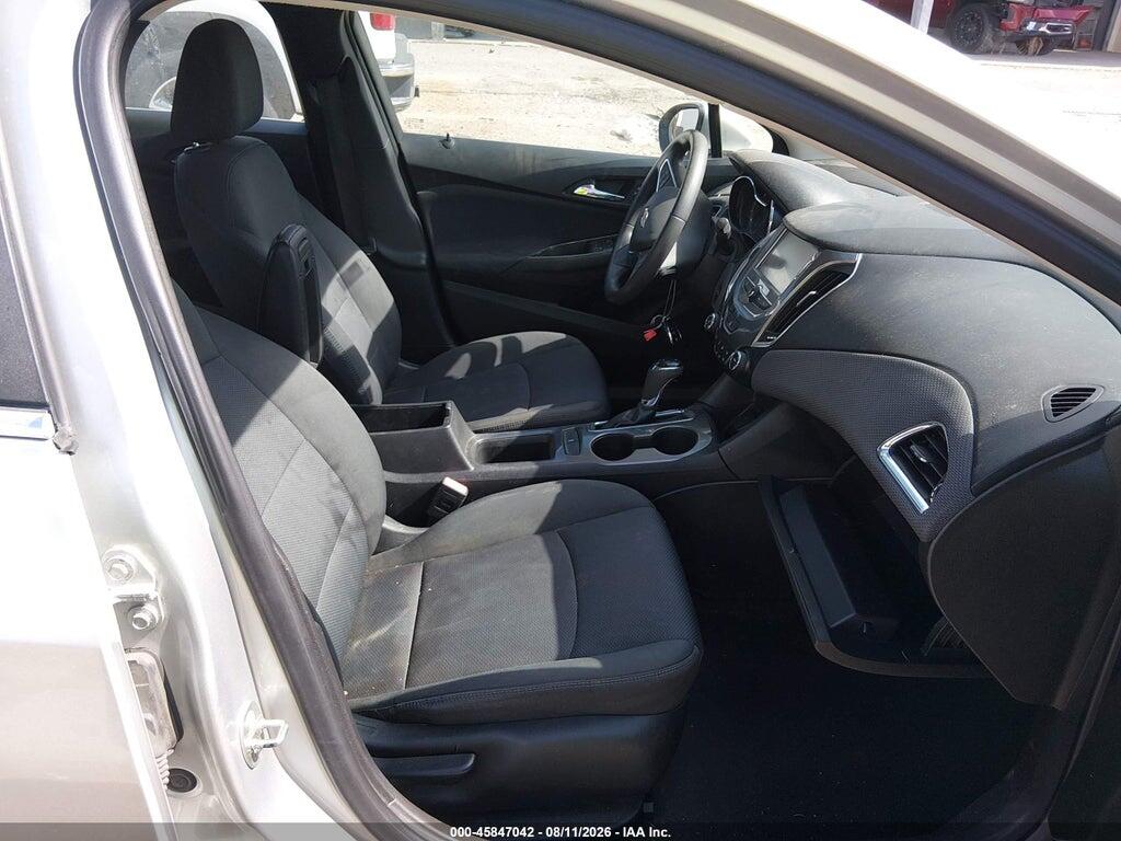3G1BE6SM2JS631980 2018 CHEVROLET CRUZE photo no. 5